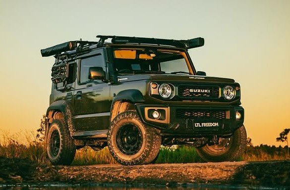 Сузуки Джимни JB74W во внедорожном тюнинге